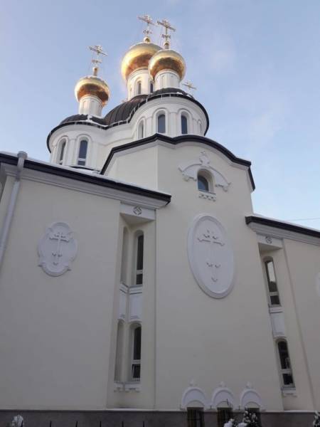 Palomnichestvo-k-Ksenii-Peterburgskoj3